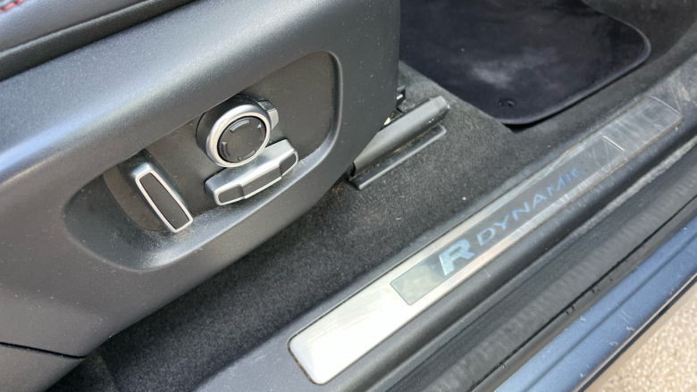 Land Rover Discovery Sport 1.5 P300e R-Dynamic HSE 5dr Auto [5 Seat] Station Wagon